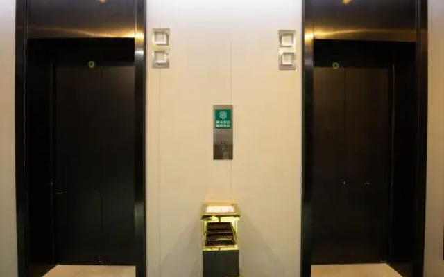 Daixi Zero Pressure Sleep Hotel (Shenzhen Dalang Commercial Center)