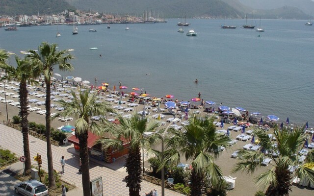 Sun Maris City Hotel
