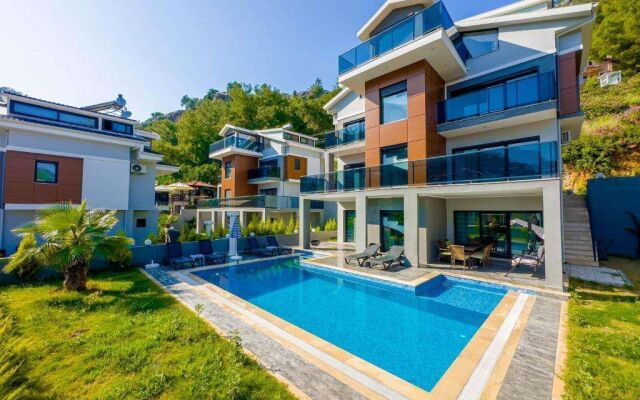 Göcek Marin B 4+1 Villa, Özel Havuzlu