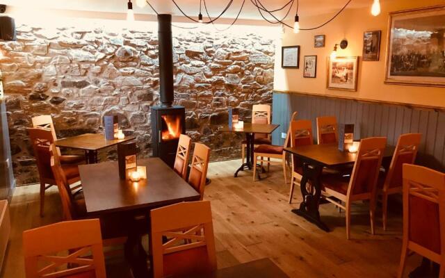 The Crees Inn