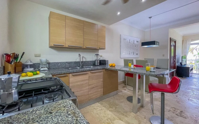 Cute Apartment Only Steps From the Beach