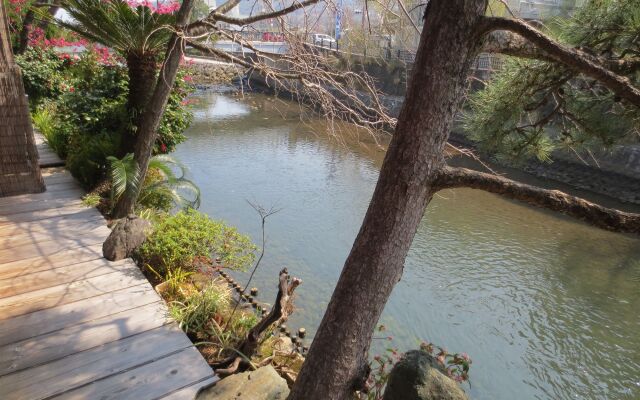 Historical Ryokan Hostel Ks House Ito Onsen