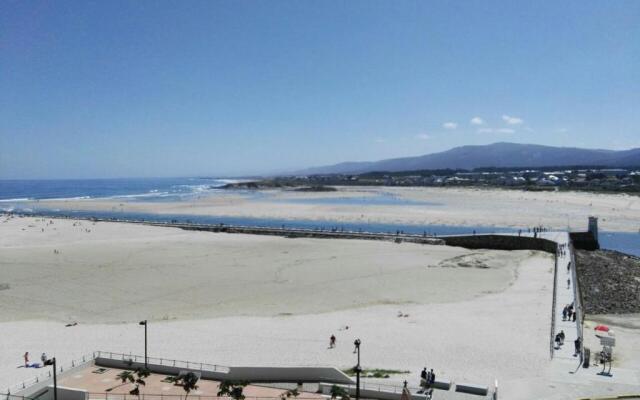 Foz Playa y Mar by I Love Norte