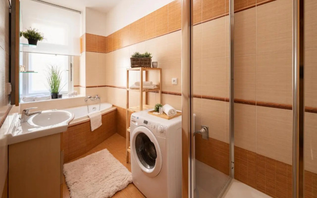 Luxury apartment in prime location