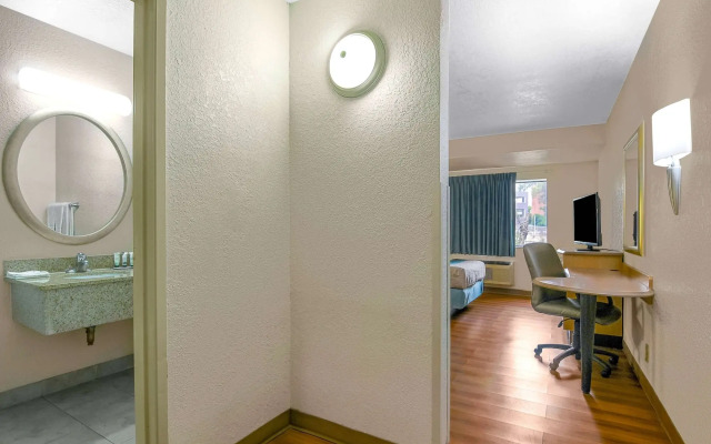 Motel 6 Atlanta, GA - Downtown