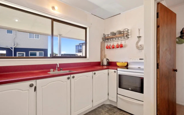 Coastal Charm - Waihi Beach Holiday Home