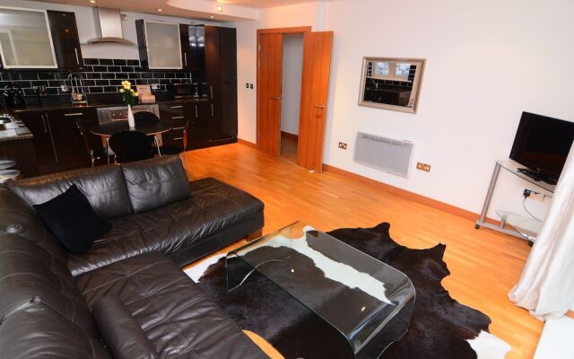 Modern 2 Bed Apartment In London Rgb 65388