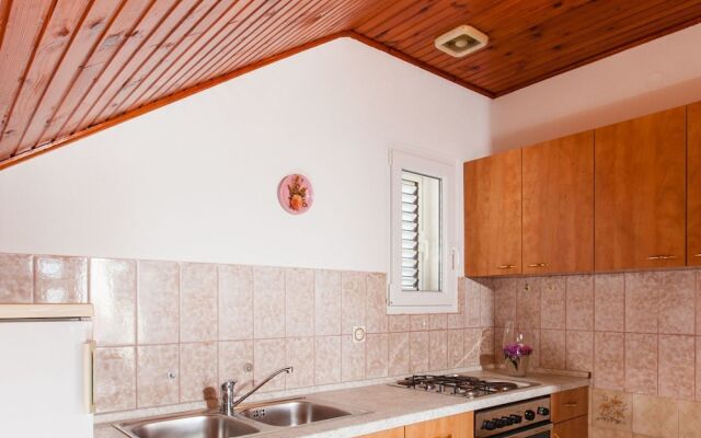 Modern Holiday Home in Podstrana With Pool