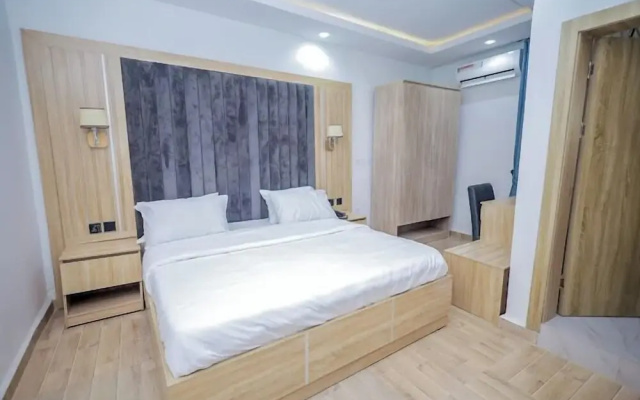De Skywood Hotel and Suites