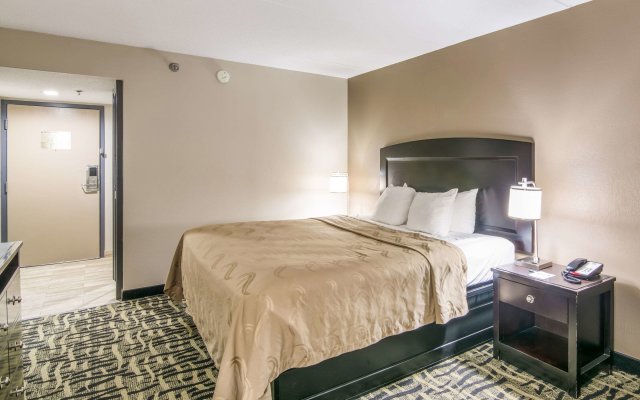 Quality Inn Rochester West