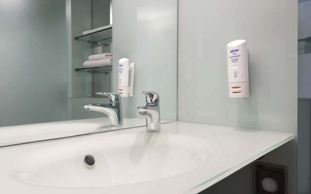 Ramada Encore by Wyndham Doncaster Airport