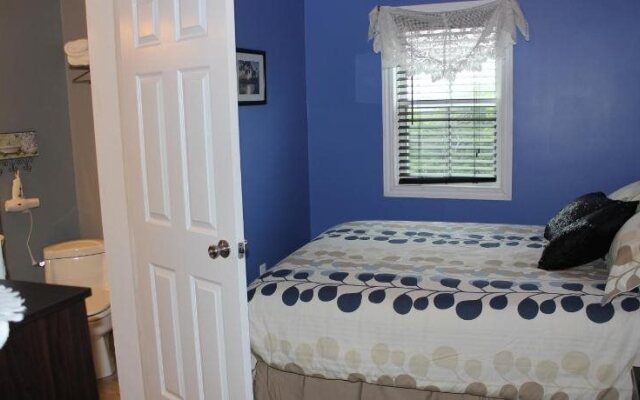 Starboard Side Guest House