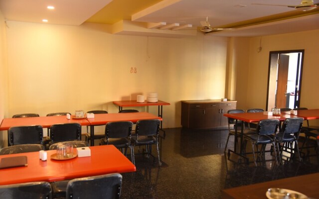 Hotel Sai Vidisha Palace