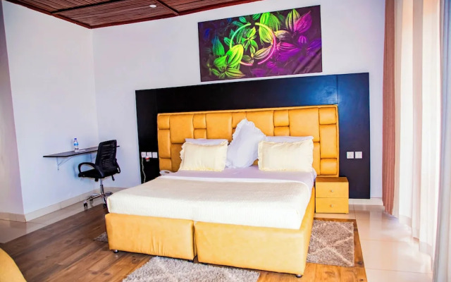 Net Luna Villa Hotel and Tours
