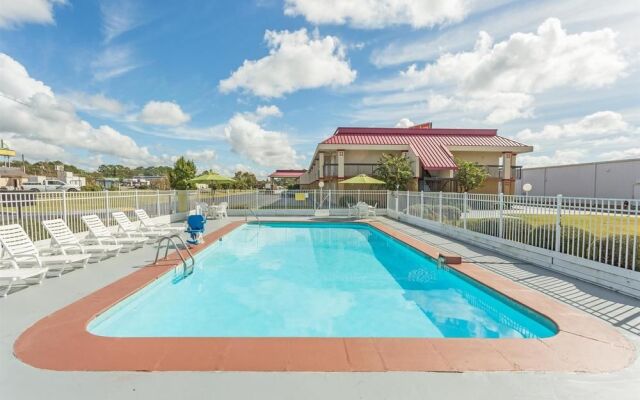 Super 8 Tifton