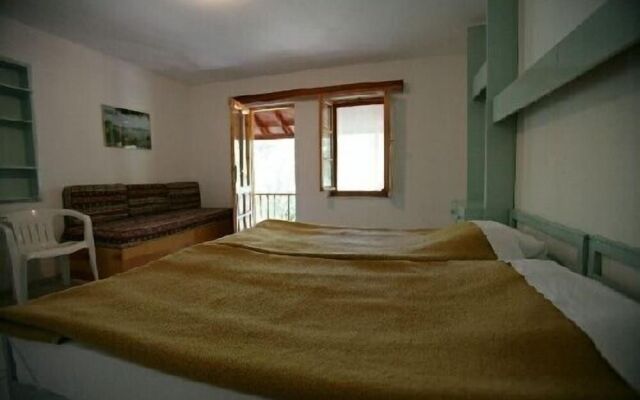 Altin Camp & Park Hotel