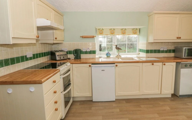 Llain Rhuttan, Pwllheli