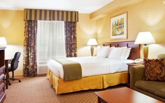 Holiday Inn Express Iron Mountain