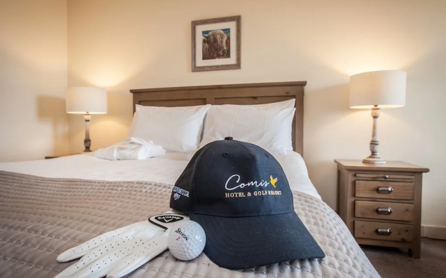 COMIS Hotel & Golf Resort