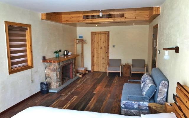 Deyishe Nuanwan Lake Inn