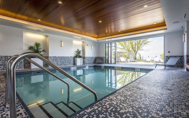 Qualicum Beach Inn