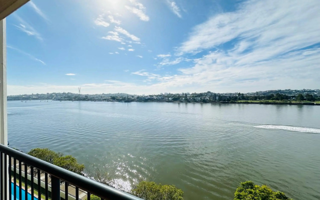 Goldsborough Place Apartments