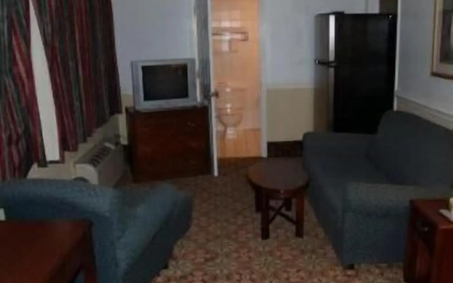 Budget Inn of Claypool Hill