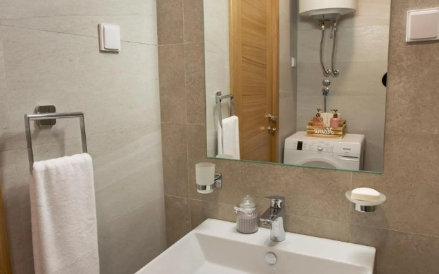 LINA - PG, Moraca River Apartment