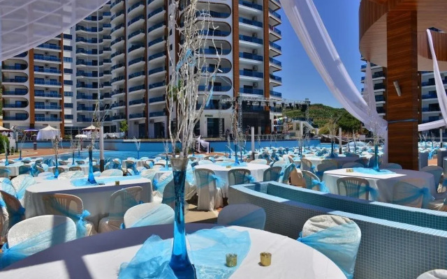 Azura Park Residence