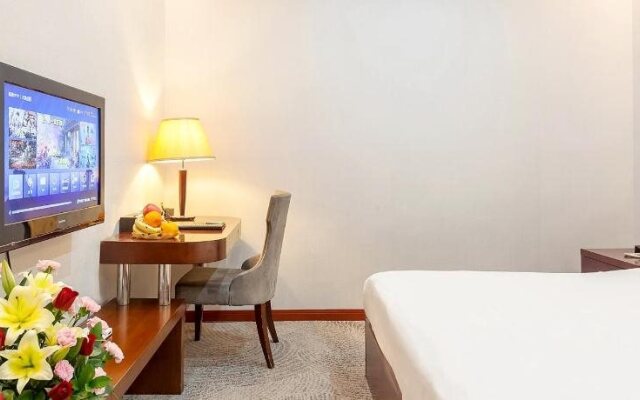 Longyan Yue Feng Super 8 Hotel