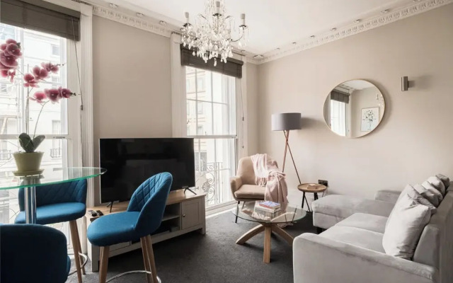 Stunning 2 Bed in Centre of Cheltenham
