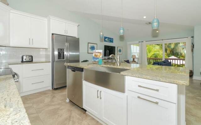 Azure Tides Apartment 3