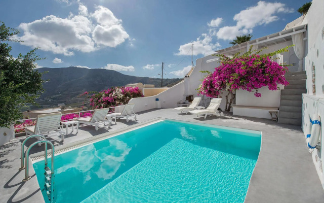 White Cave Private Villa