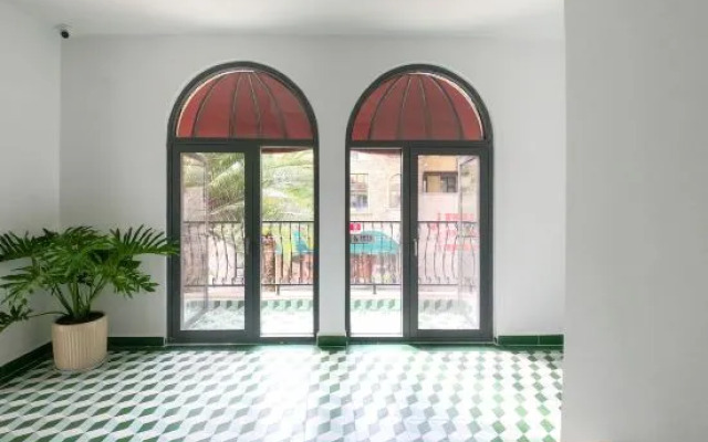 Zhufeng Concept Hotel (Baoshan High-speed Railway Station Branch)