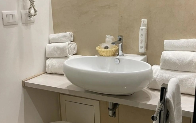 Zeus Residence Hotel