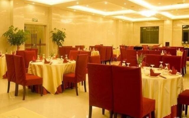 Hongjin Pudong International Airport Hotel