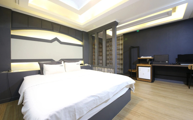 Instar Hotel Yangsan