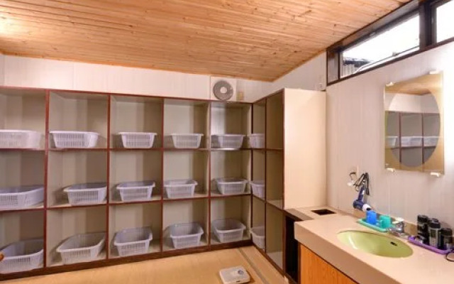 Takase Onsen Hanamichiru Yado New Manriki