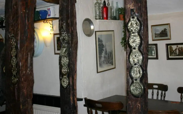 Farmhouse Inn
