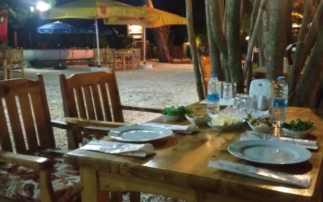 Esralina Bungalows Cıralı