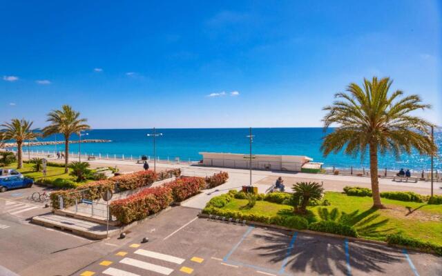 Appartamento Fronte Mare a Ospedaletti by Wonderful Italy