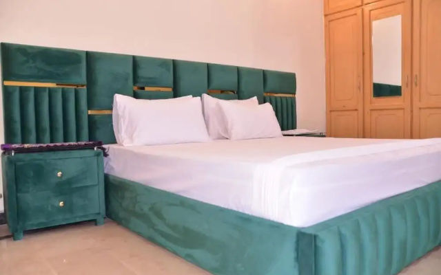 Redbury Guesthouse