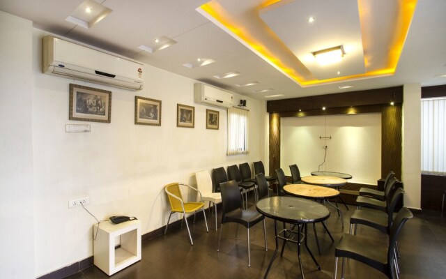 OYO 984 Hotel GN International