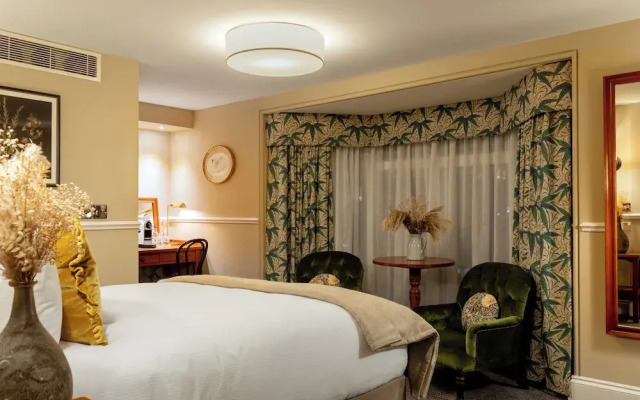The Drayton Court Hotel