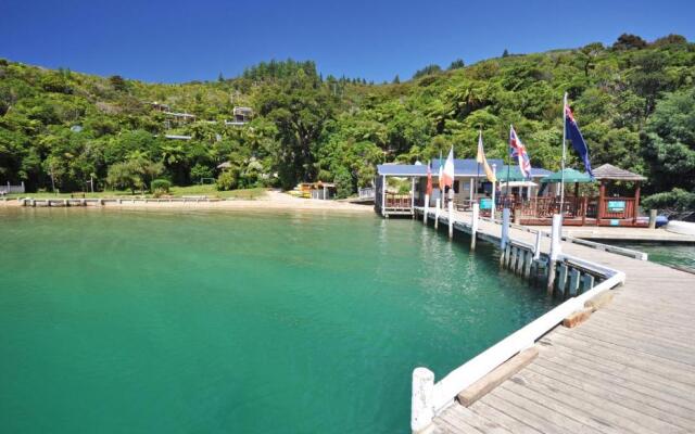 Punga Cove Resort