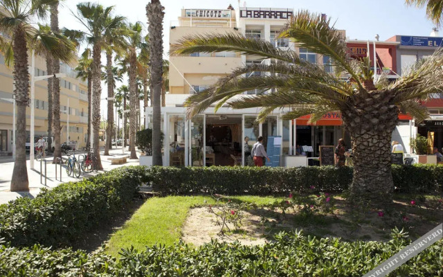 Malvarrosa Beach Rooms