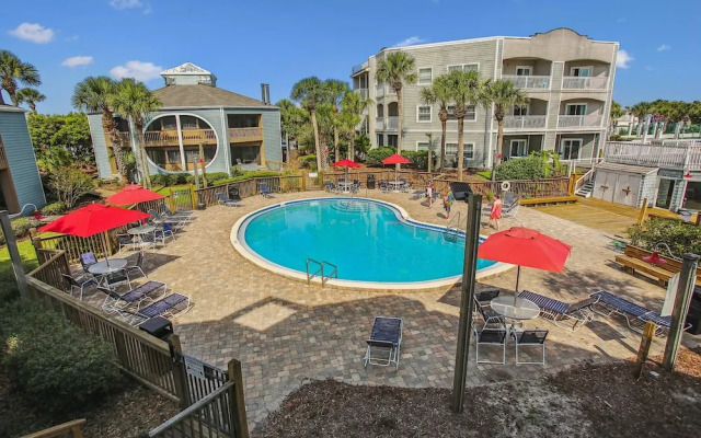 Oceanfront Luxury: 2BR Condo, St. Augustine