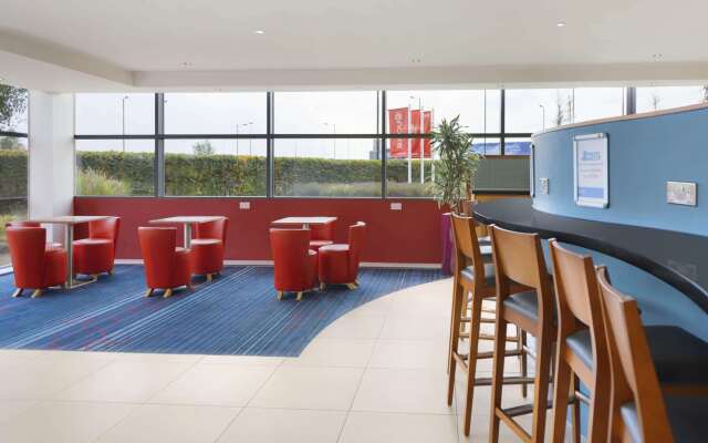 Ramada Encore by Wyndham Doncaster Airport