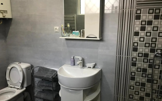 flat 44