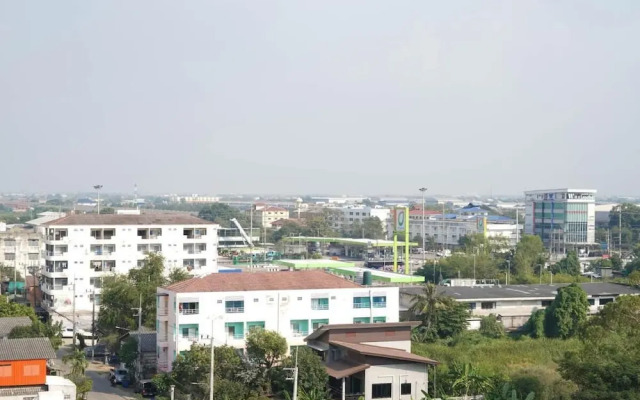 RoomQuest SPS Hotel and Residence